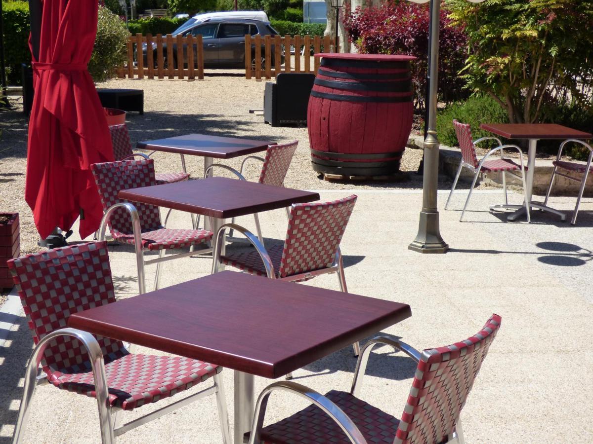 Le Chalet De La Foret Hotel 3 Etoiles Et Restaurant Vierzon Exterior foto